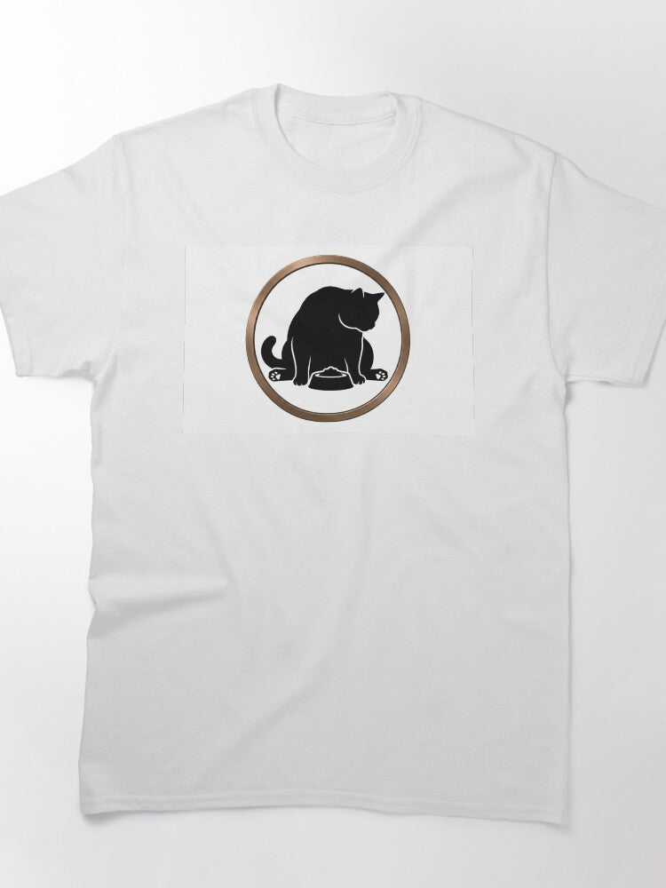 Cat eating Classic T-Shirt